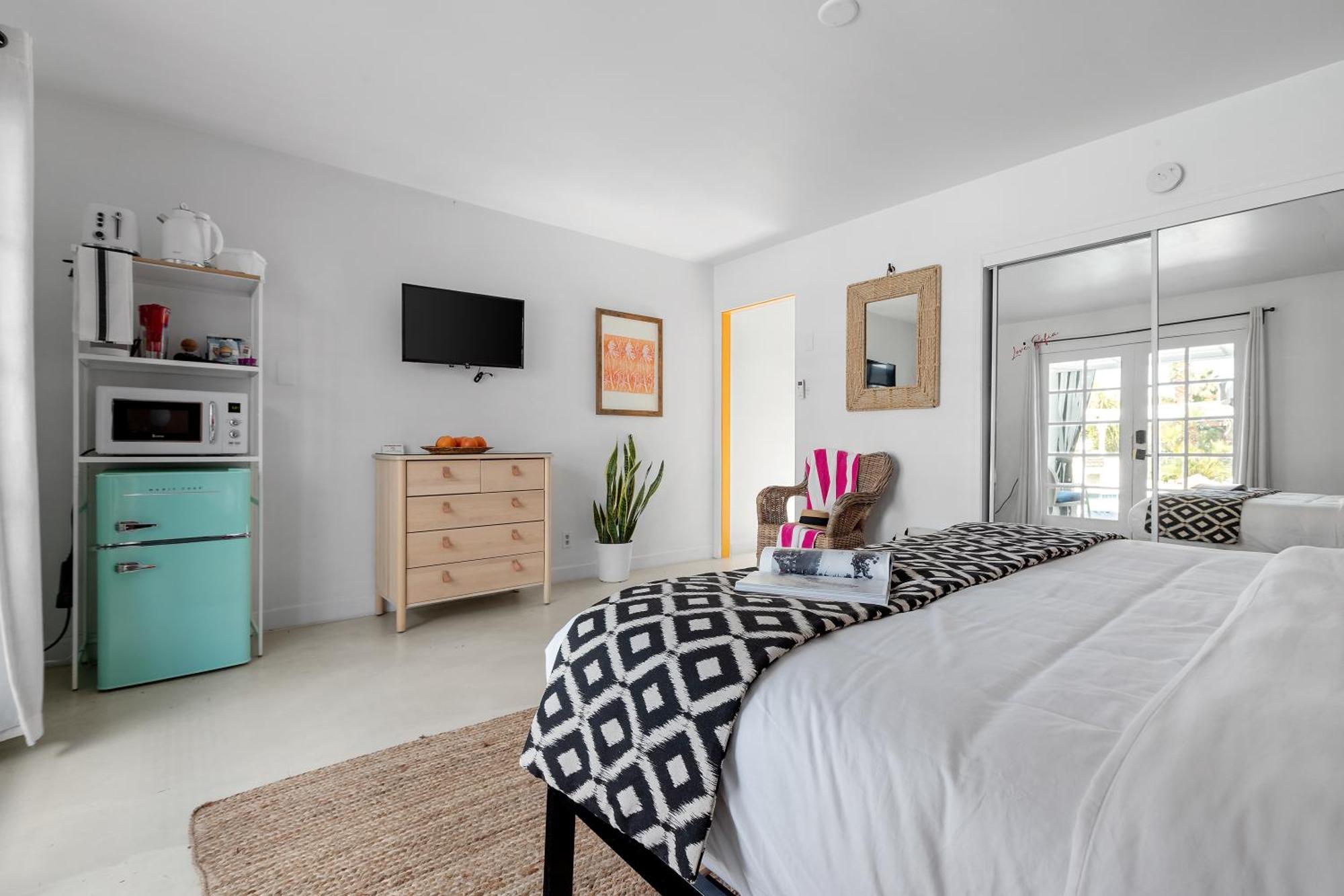 Natural Palm Springs Escape Poolside Plus Downtown酒店 外观 照片