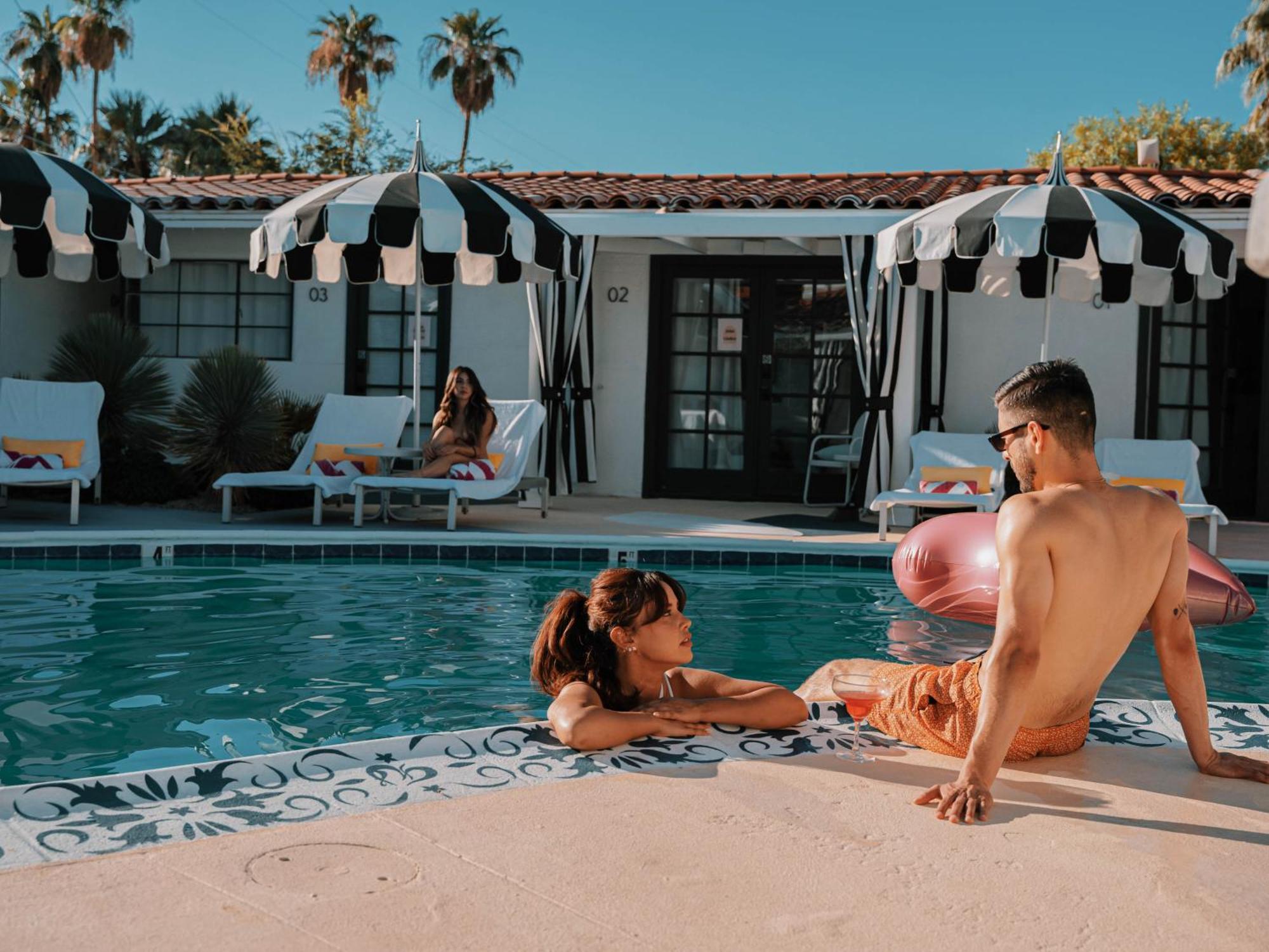 Natural Palm Springs Escape Poolside Plus Downtown酒店 外观 照片